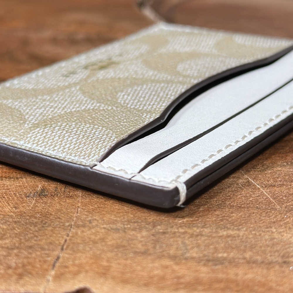 COACH Card Case In Signature and Chalk Leather - Picture 8 of 11
